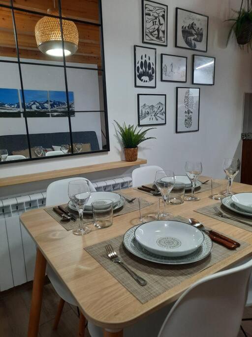 Mcastet, Casita Aranesa En El Valle De Aran Bossòst Eksteriør billede